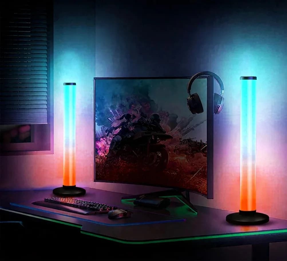 360-градусова RGB настолна лампа със звукова реакция, управление чрез приложение и дистанционно