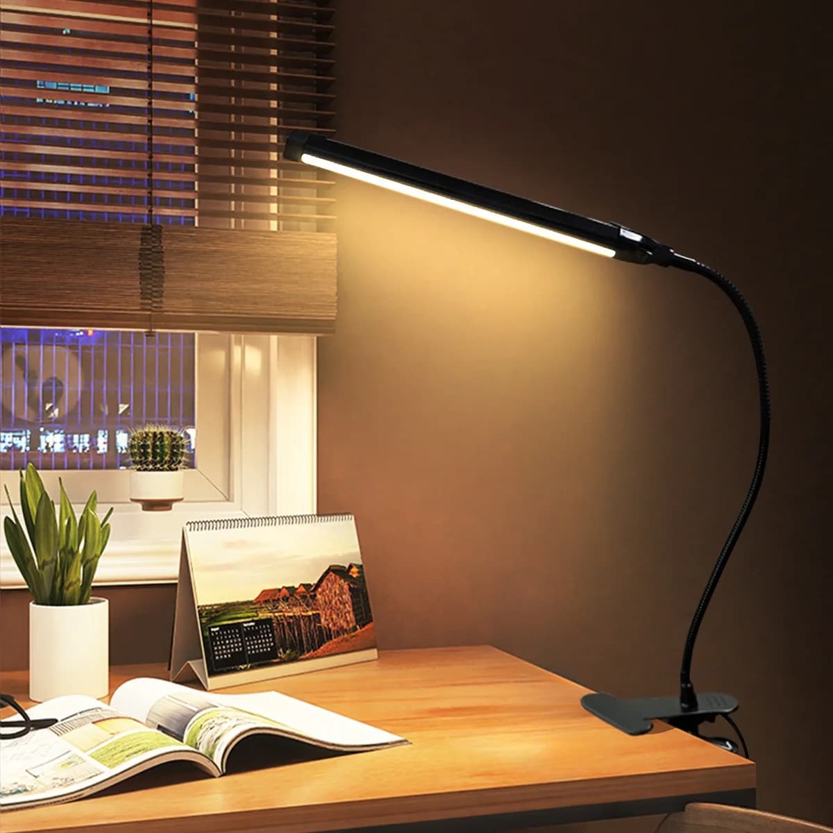 USB LED лампа с щипка за бюро за четене и учене
