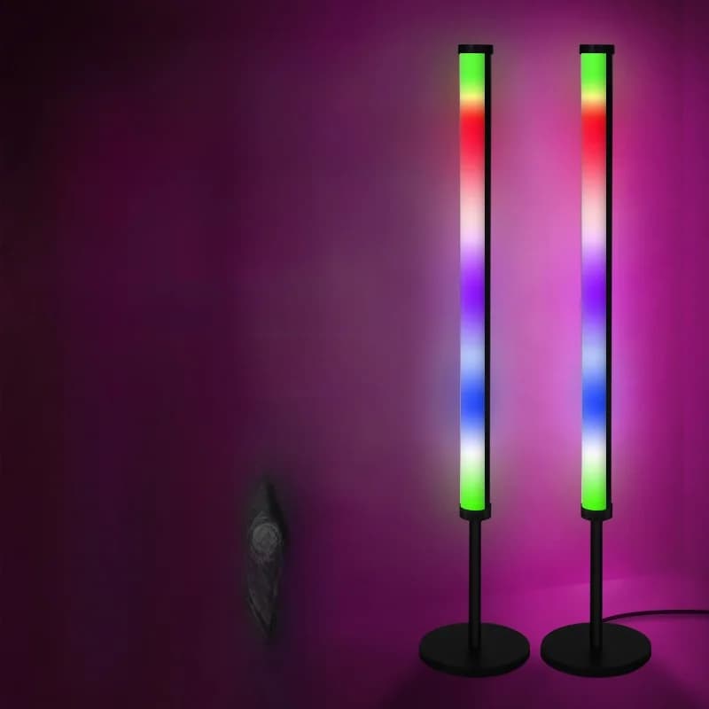 RGB LED настолна атмосферна лампа със синхронизация на музиката и управление чрез приложение