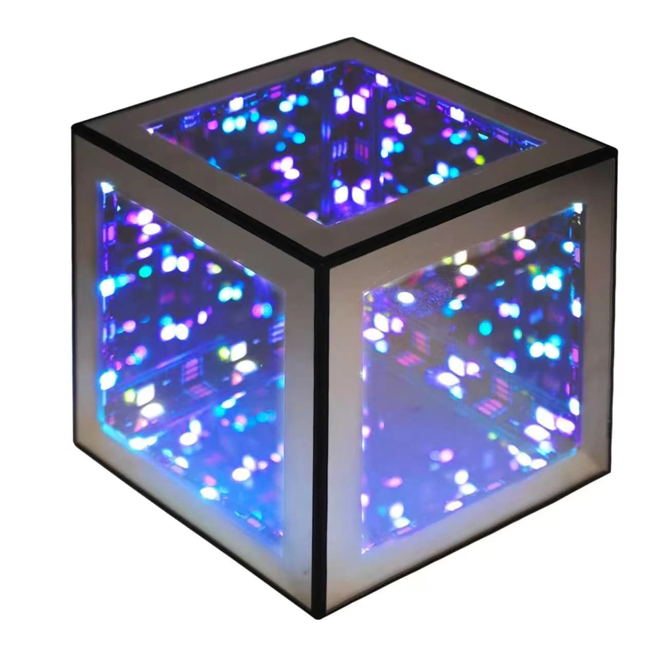 3D безкрайна кубична лампа RGB с режим на реакция на звук